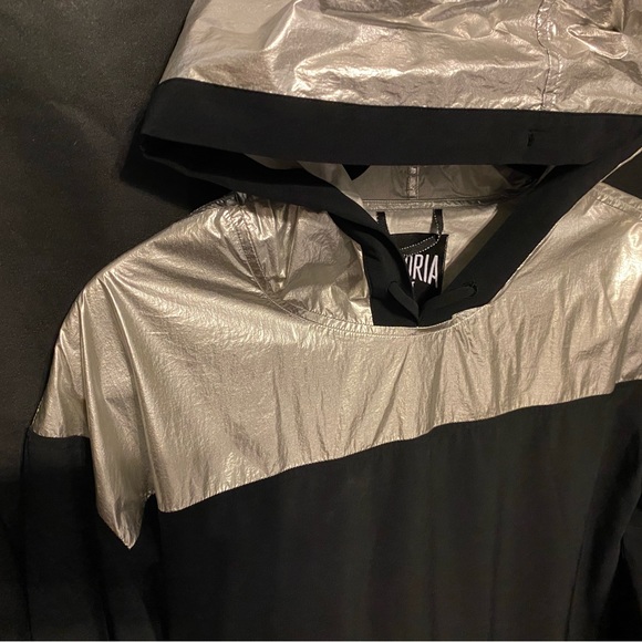 Victorias Secret Sport Thin Hoodie - Picture 2 of 6